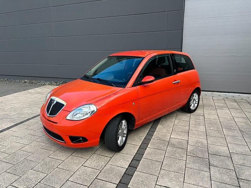 Gebraucht Lancia Ypsilon 60 PS (44 kW) 2007 Rot Kleinwagen