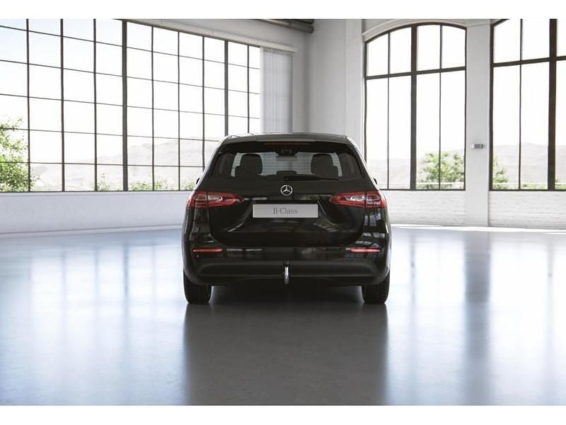 Gebraucht Mercedes B250 160 PS (117 kW) 2022 Unilack nachtschwarz Kleinwagen