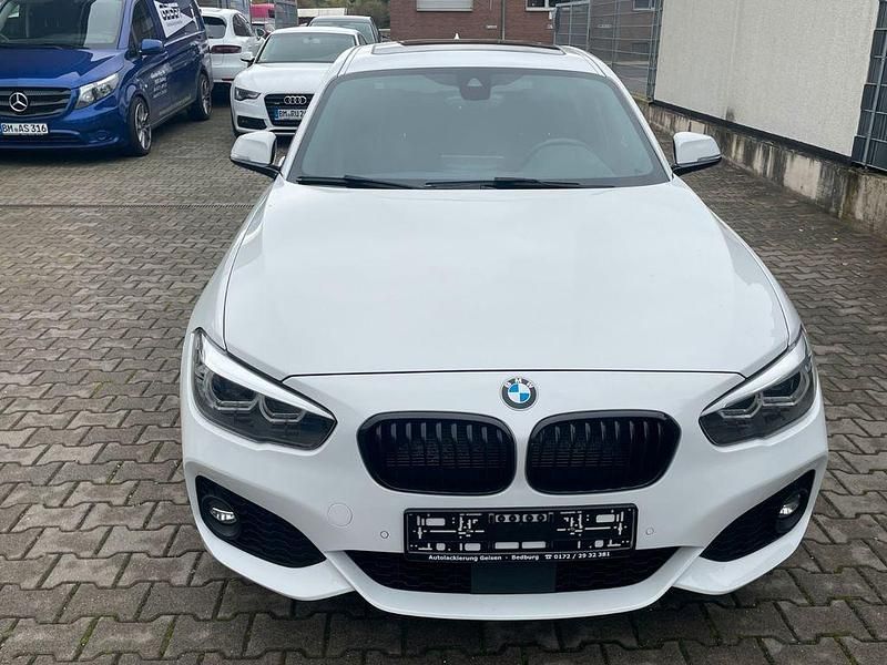 Gebraucht BMW 120 Performance 190 PS (139 kW) 2019 Weiß Kleinwagen