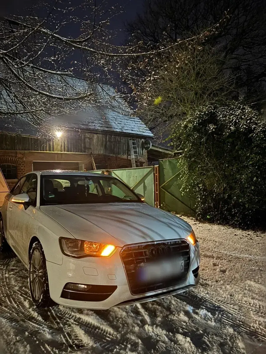 Gebraucht Audi A3 105 PS (77 kW) 2014 Weiß Kleinwagen