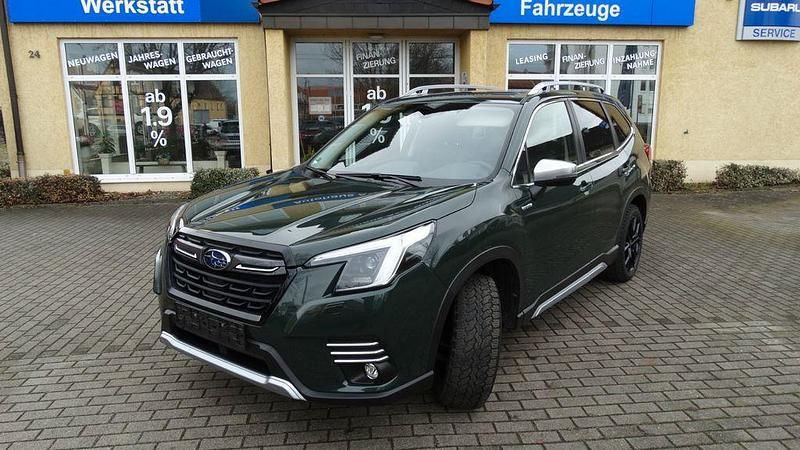 Gebraucht Subaru Forester Platinum 150 PS (110 kW) 2023 Cascade green silica SUV