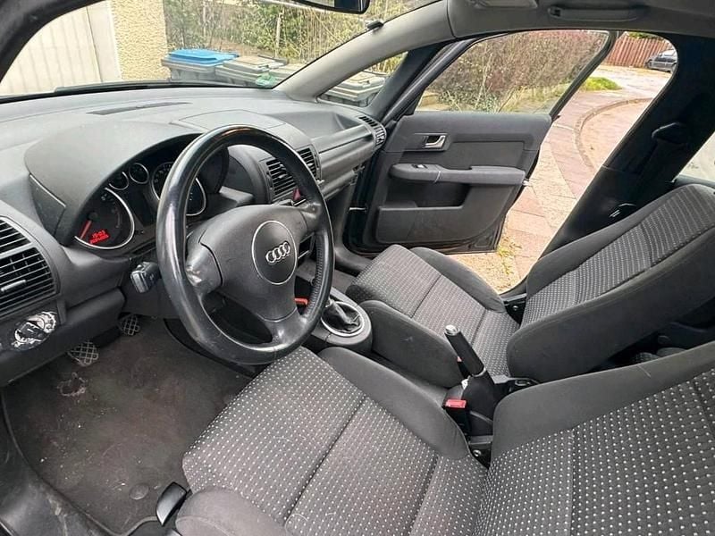 Usado Audi A2 75 HP (55 kW) 2003 Preto Citadino