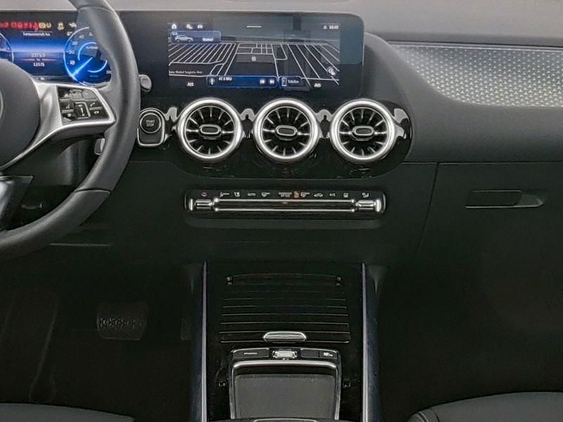 Gebraucht Mercedes EQA250+ Progressive 139 kW (190 PS) 2025 Grau SUV