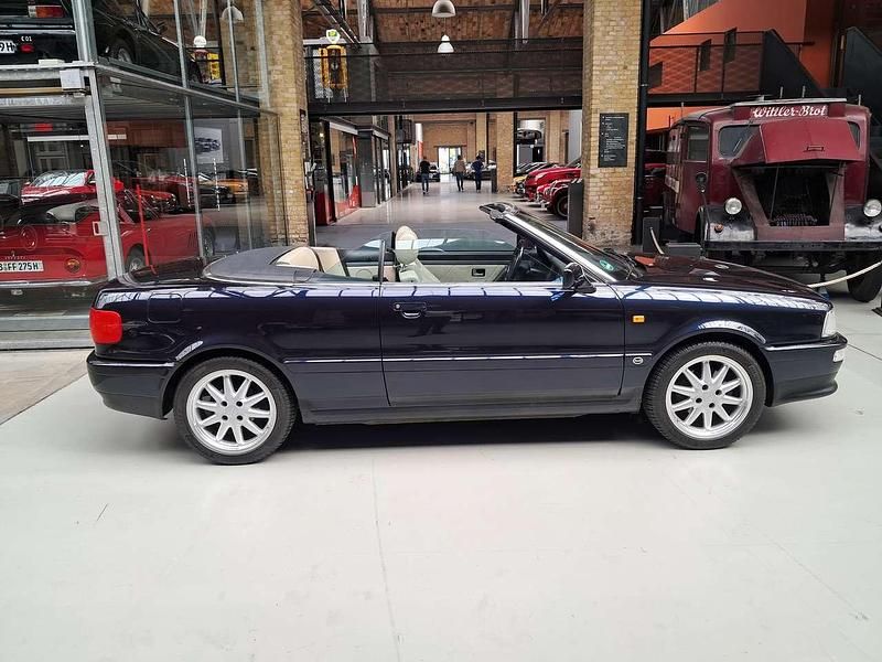 Gebraucht Audi Cabriolet 150 PS (110 kW) 1997 Dunkelblaumet. Cabrio