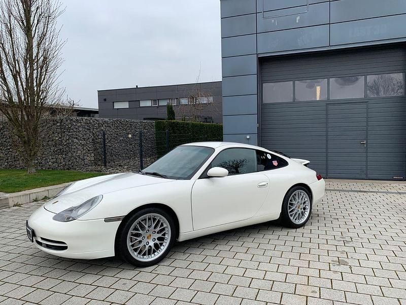 Gebraucht Porsche 996 300 PS (220 kW) 2000 Weiß Coupé