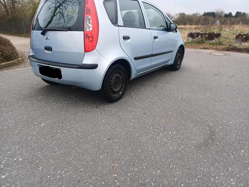 Gebraucht Mitsubishi Colt 75 PS (55 kW) 2004 Grau Kleinwagen