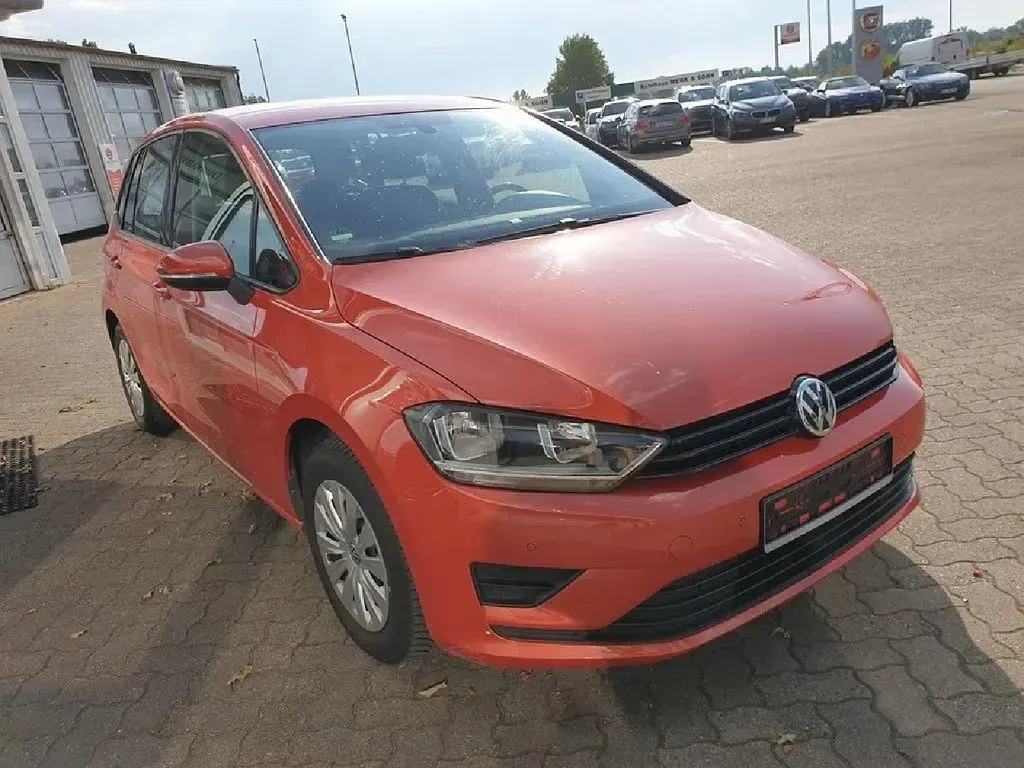Gebraucht VW Golf Sportsvan Trendline 86 PS (63 kW) 2014 Habanero orange metallic Van / Kleinbus
