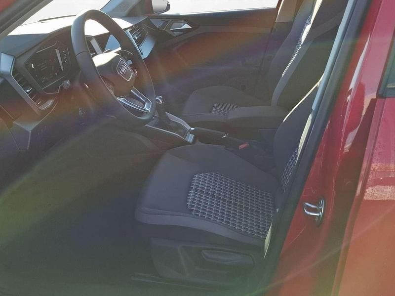 Neu Audi A1 Sport 207 PS (152 kW) 2025 Progressivrot metallic Kleinwagen