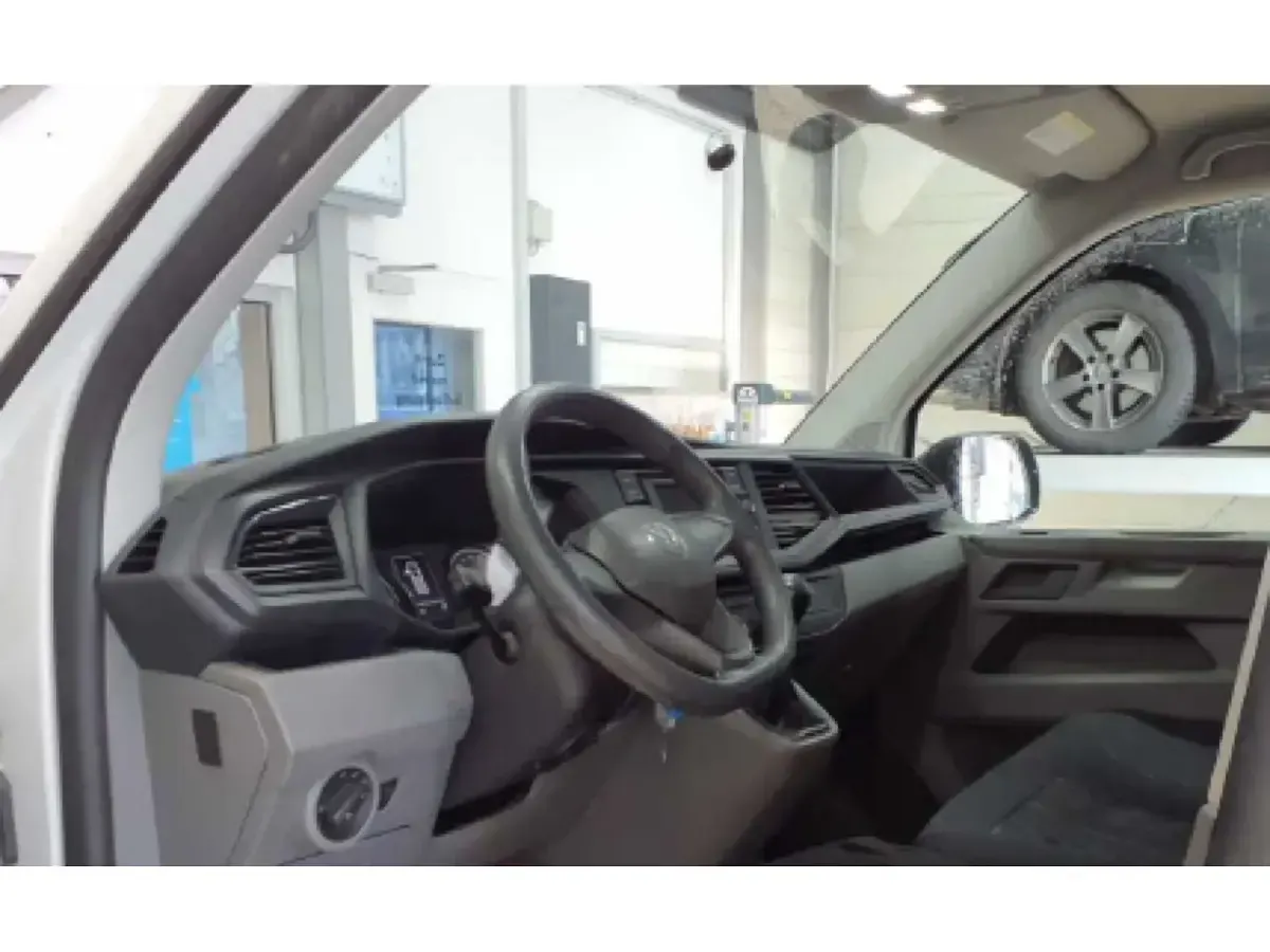 Gebraucht VW T6.1 150 PS (110 kW) 2020 Weiß Van