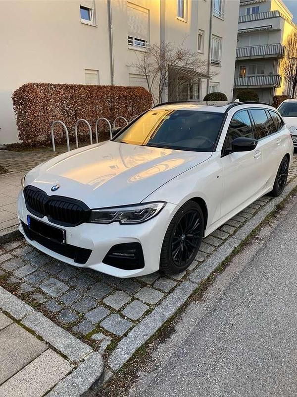Gebraucht BMW 330 M Sport 265 PS (194 kW) 2019 Weiß Kombi