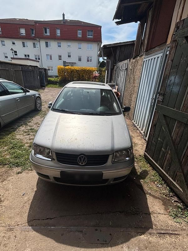 Gebraucht VW Polo 60 PS (44 kW) 2001 Silber Kleinwagen