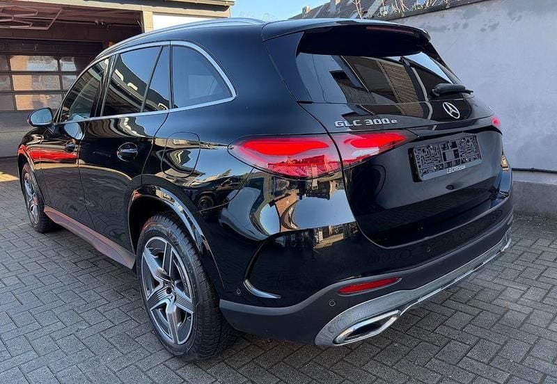 Gebraucht Mercedes GLC300e AMG line 313 PS (230 kW) 2023 Schwarz SUV