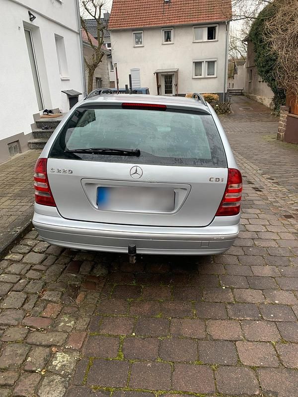 Gebraucht Mercedes C220 150 PS (110 kW) 2005 Silber Kombi