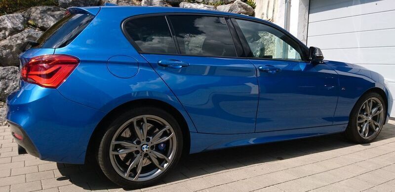 Blau Gebraucht 2015 BMW M135 M Performance Kleinwagen | 26.500 € (Fairer Preis) - Bild 1/4