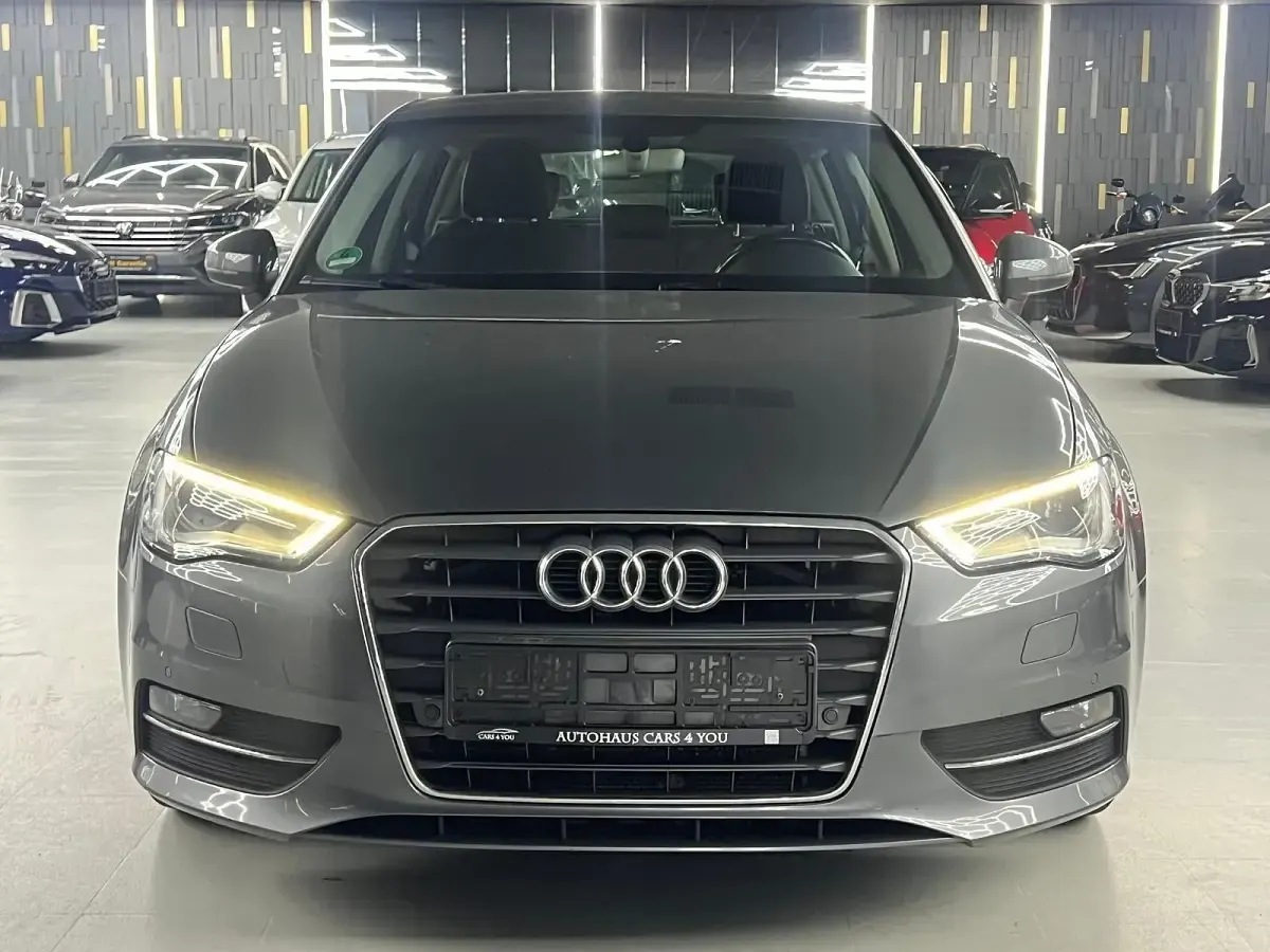 Gebraucht Audi A3 Ambition 150 PS (110 kW) 2016 Grau Limousine