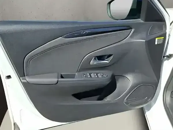 Gebraucht Opel Corsa Elegance 101 PS (74 kW) 2023 Arktis weiß (uni) Kleinwagen