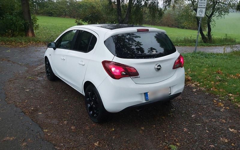Gebraucht Opel Corsa Color Edition 69 PS (50 kW) 2019 Weiß Kleinwagen