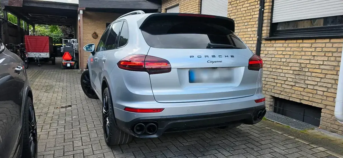 Gebraucht Porsche Cayenne 262 PS (192 kW) 2015 Grau SUV