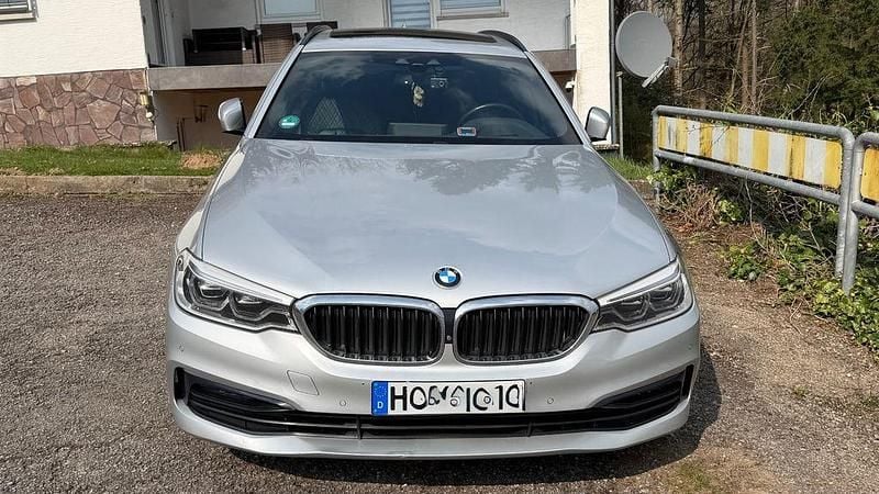 Gebraucht BMW 530 Sport Line 265 PS (194 kW) 2019 Silber Kombi
