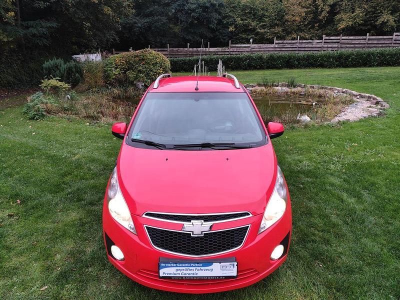 Rot Gebraucht 2010 Chevrolet Spark LS Kleinwagen | 3.999 € (Etwas zu teuer) - Bild 1/2