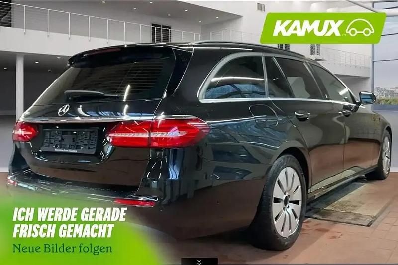 Gebraucht Mercedes E220 194 PS (142 kW) 2020 Schwarz Kombi