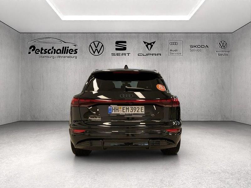 Gebraucht Audi Q6 e-tron Sport 185 kW (252 PS) 2026 Schwarz SUV