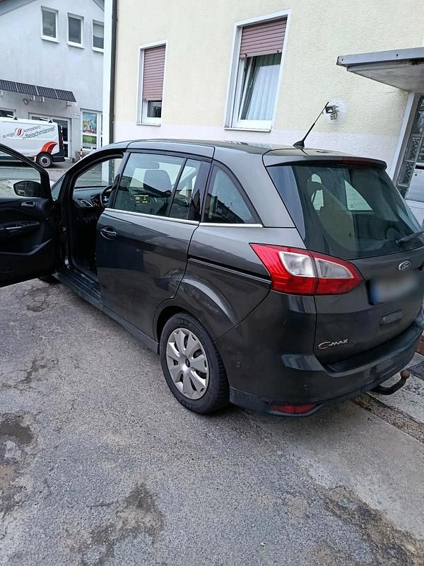 Gebraucht Ford Grand C-Max 2015 Grau Van / Kleinbus