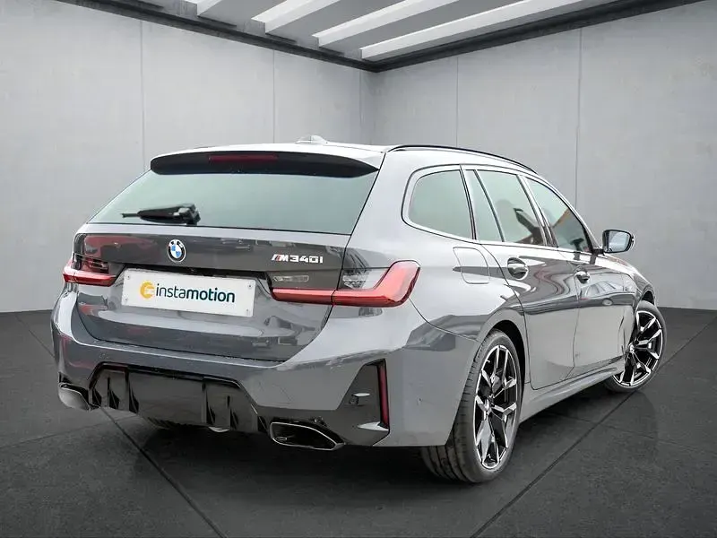 Gebraucht BMW 340 374 PS (275 kW) 2025 Grau Kombi