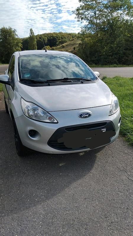 Silber Gebraucht 2012 Ford Ka Kleinwagen | 2.900 € (Fairer Preis) - Bild 1/4