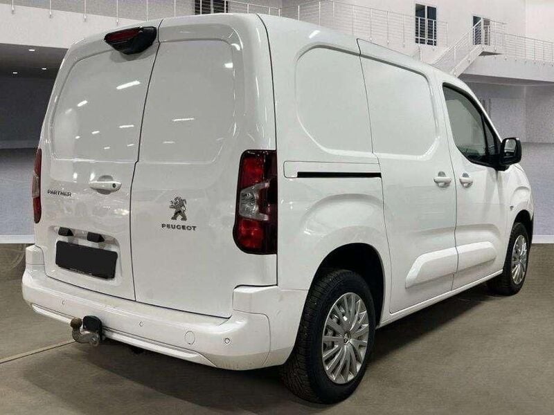 Gebraucht Peugeot Partner Premium 102 PS (75 kW) 2022 Lack weiss banquise Van / Kleinbus