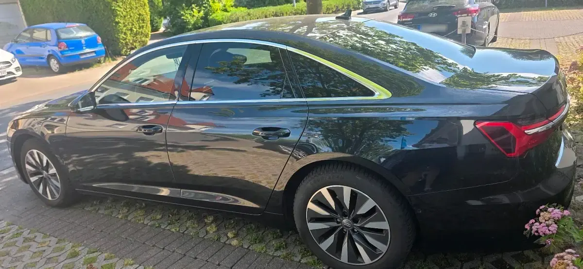 Gebraucht Audi A6 Sport 204 PS (150 kW) 2020 Schwarz Limousine