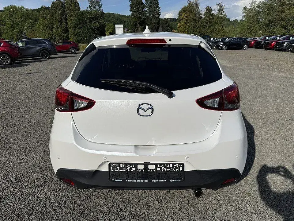Gebraucht Mazda 2 Kizoku Intense 90 PS (66 kW) 2018 Weiß Limousine