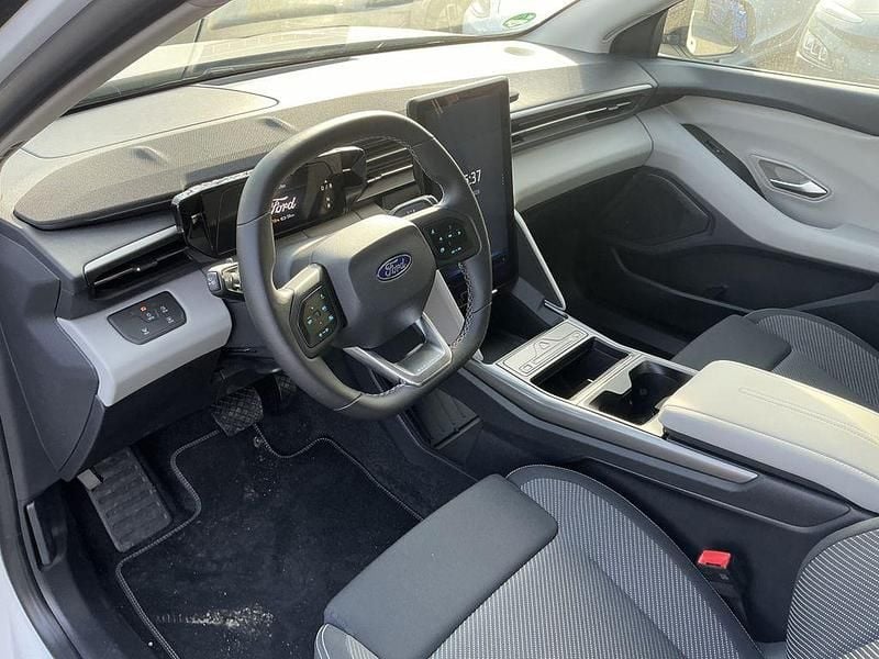 Używany Ford Explorer 125 kW (170 KM) 2025 Biały SUV