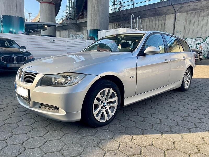 Gebraucht BMW 320 177 PS (130 kW) 2008 Silber Kombi
