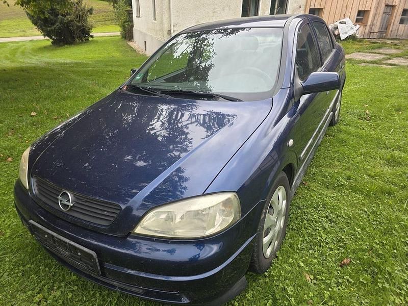 Blau Gebraucht 2000 Opel Astra Limousine | 800 € (Guter Preis) - Bild 1/4