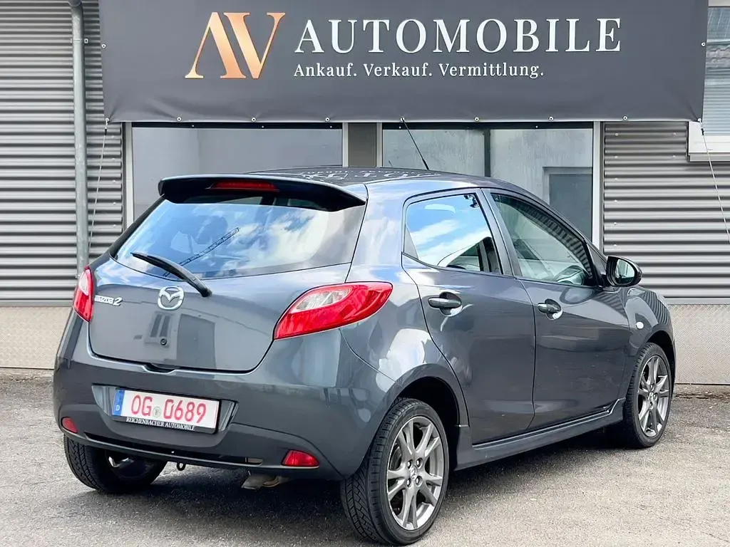 Gebraucht Mazda 2 Dynamic 90 PS (66 kW) 2009 Grau Kleinwagen