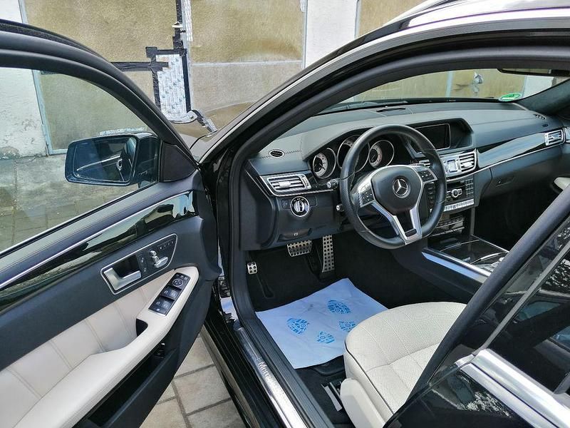 Gebraucht Mercedes E350 258 PS (189 kW) 2013 Schwarz Limousine