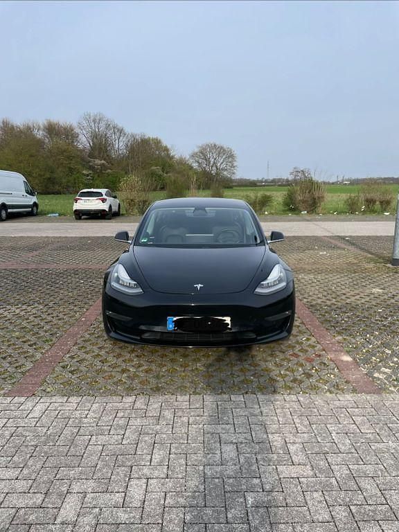 Gebraucht Tesla Model 3 253 kW (345 PS) 2019 Schwarz Limousine