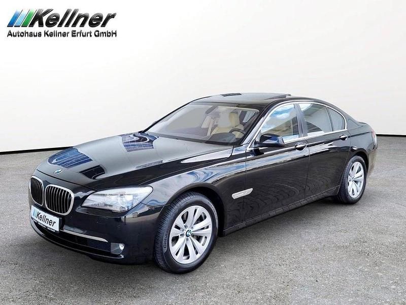 Schwarz Gebraucht 2010 BMW 740 Sport Line Limousine | 22.980 € - Bild 1/4