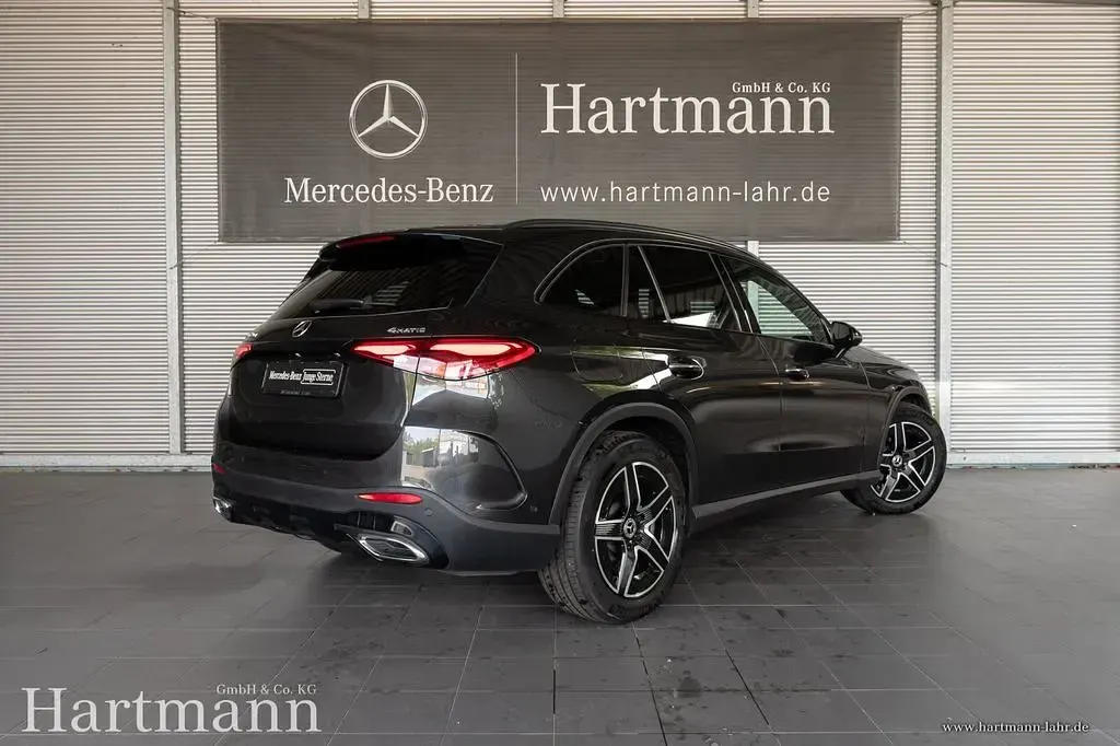 Gebraucht Mercedes GLC450 Premium 367 PS (269 kW) 2025 Grau SUV