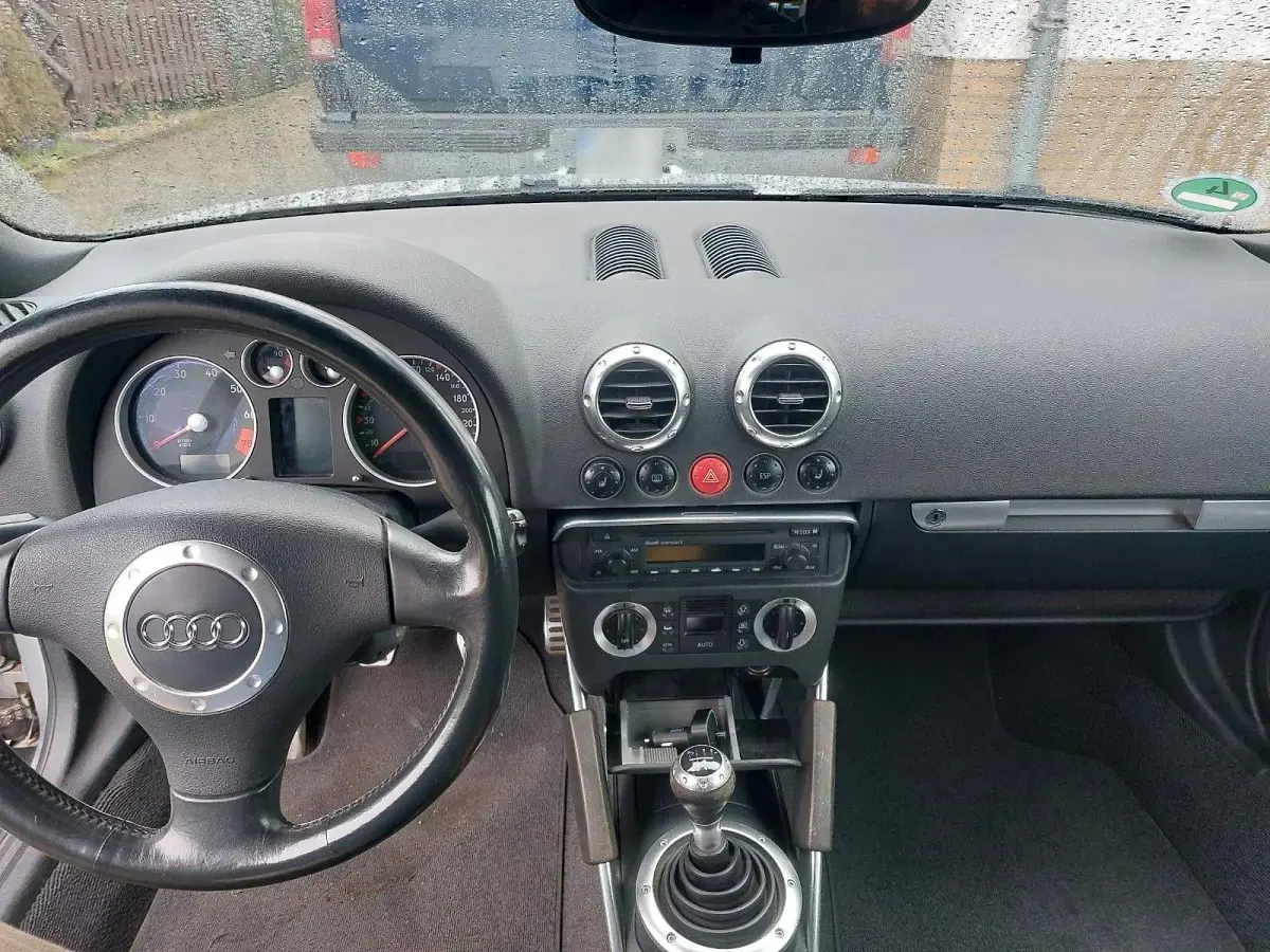 Gebraucht Audi TT Roadster Sport 150 PS (110 kW) 2003 Silber Cabrio