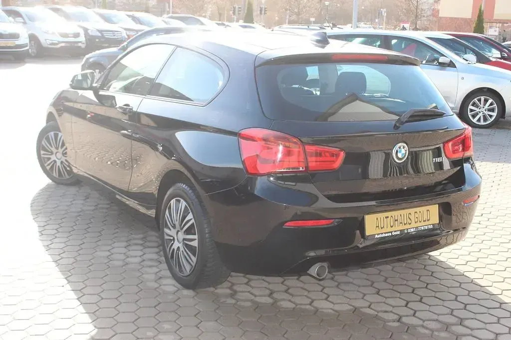 Gebraucht BMW 116 109 PS (80 kW) 2019 Schwarz Kleinwagen