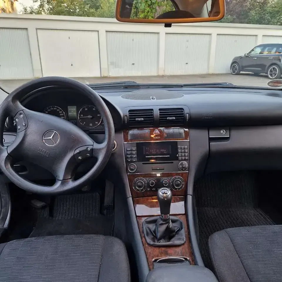 Gebraucht Mercedes 200 166 PS (122 kW) 2006 Gold
