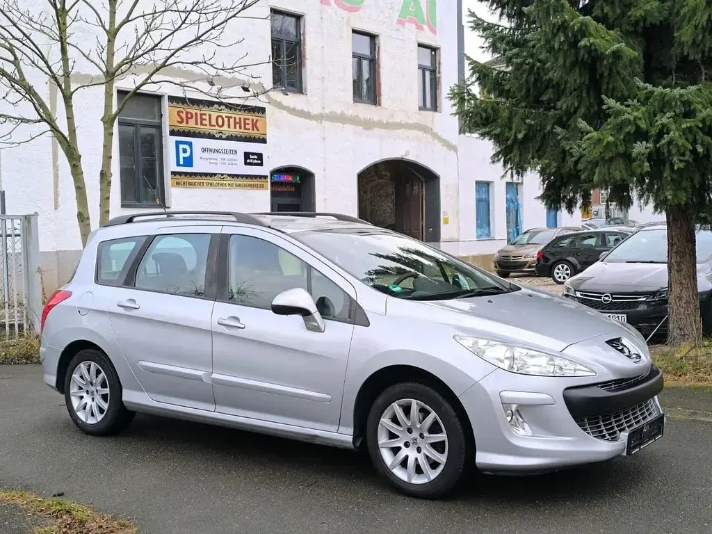 Gebraucht Peugeot 308 SW Active 120 PS (88 kW) 2011 Grau Kombi