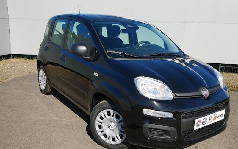 Neu Fiat Panda Pop 70 PS (51 kW) 2025 Schwarz Limousine