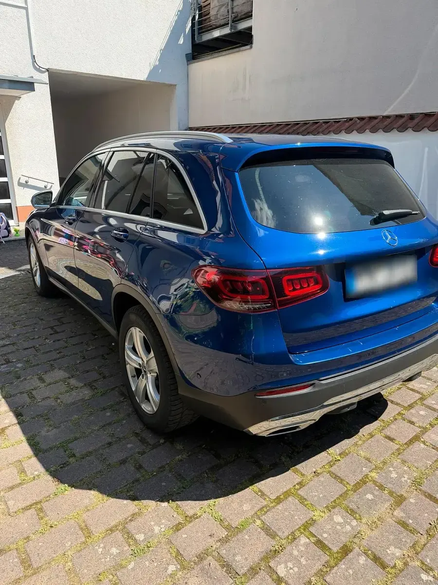 Gebraucht Mercedes GLC220 194 PS (142 kW) 2020 Blau SUV