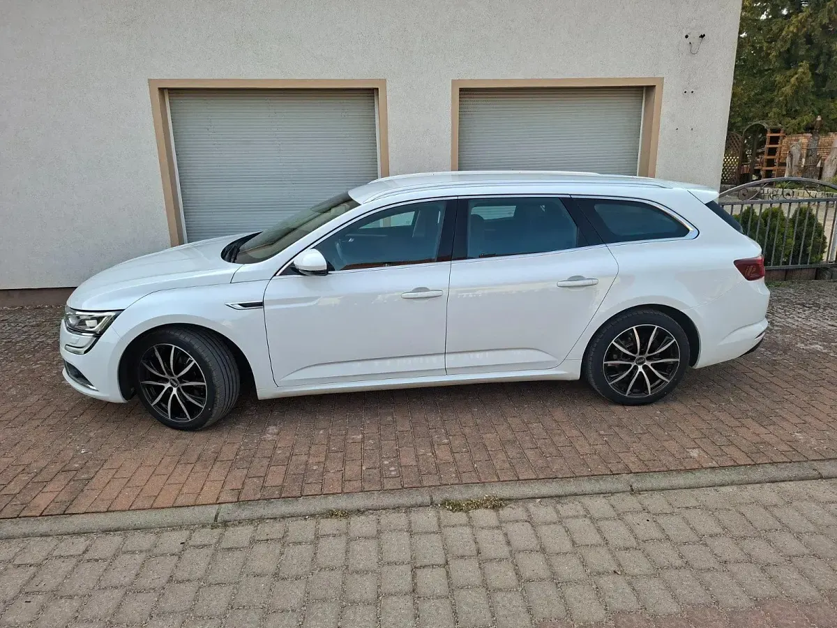 Gebraucht Renault Talisman 130 PS (95 kW) 2018 Weiß Kombi