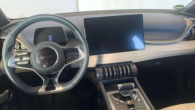 Usata BYD Atto 3 Design 150 kW (204 CV) 2023 Grigio SUV