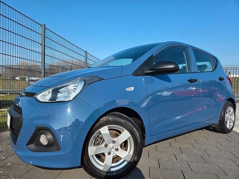 Gebraucht Hyundai i10 Classic 67 PS (49 kW) 2014 Morning glory Kleinwagen