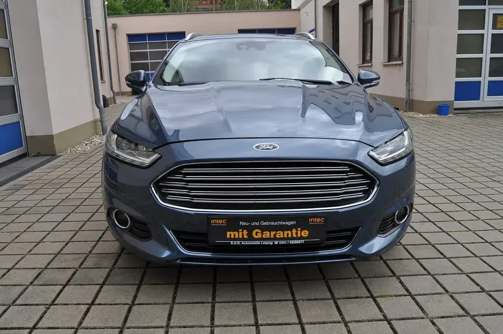 Gebraucht Ford Mondeo Titanium 165 PS (121 kW) 2018 Blau Limousine